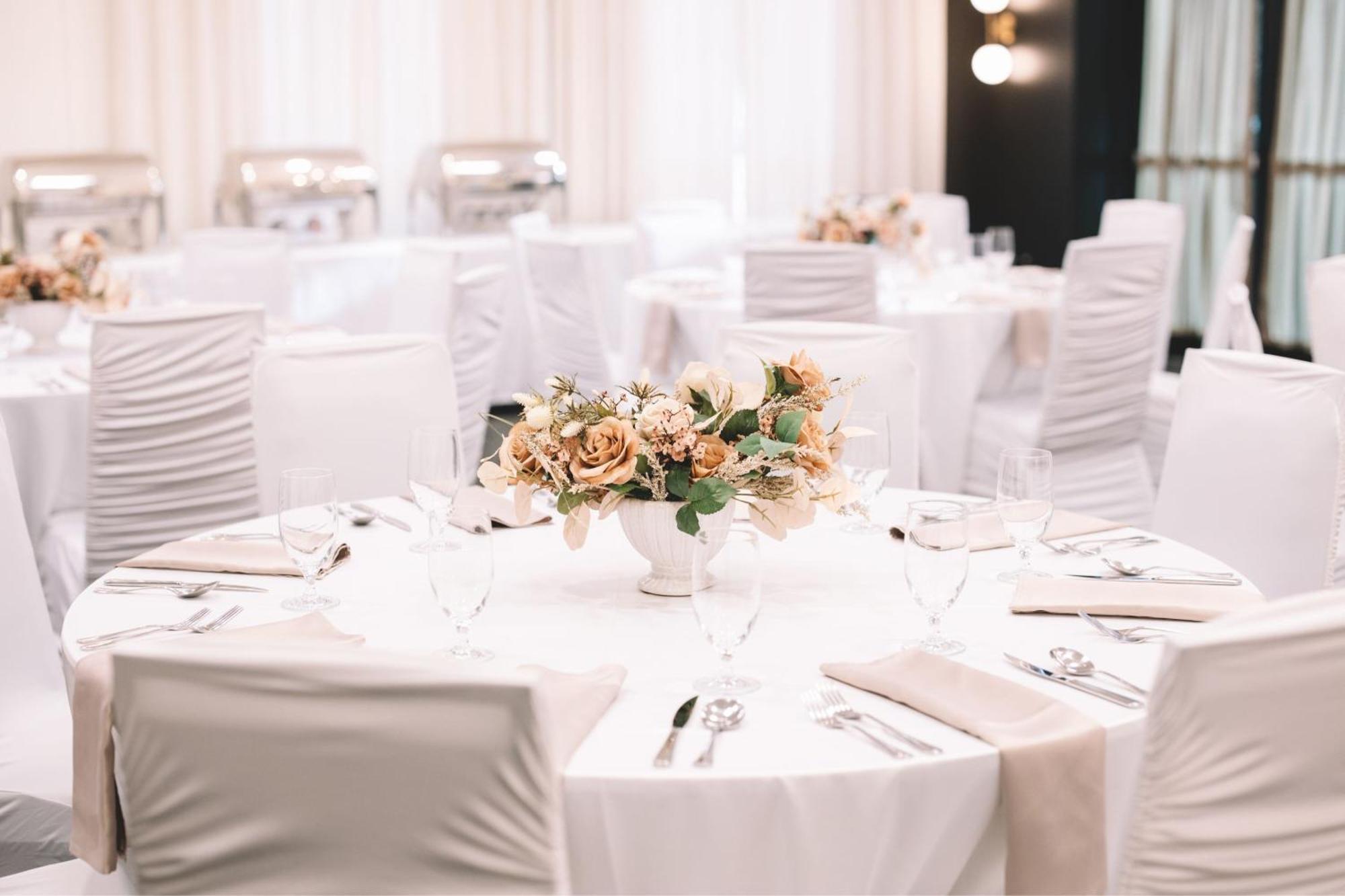 Courtyard By Marriott Calgary South Hotel Buitenkant foto