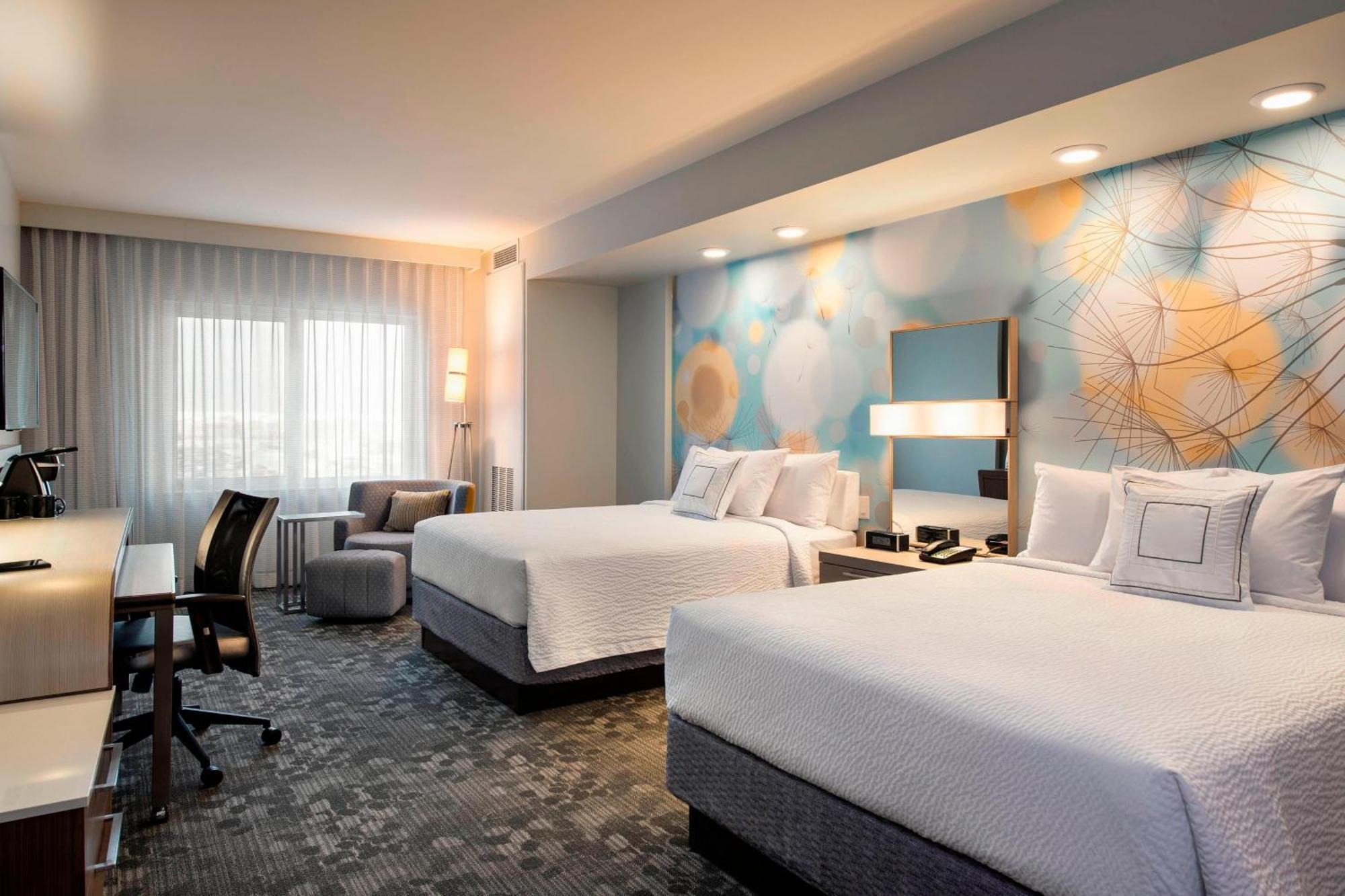 Courtyard By Marriott Calgary South Hotel Buitenkant foto